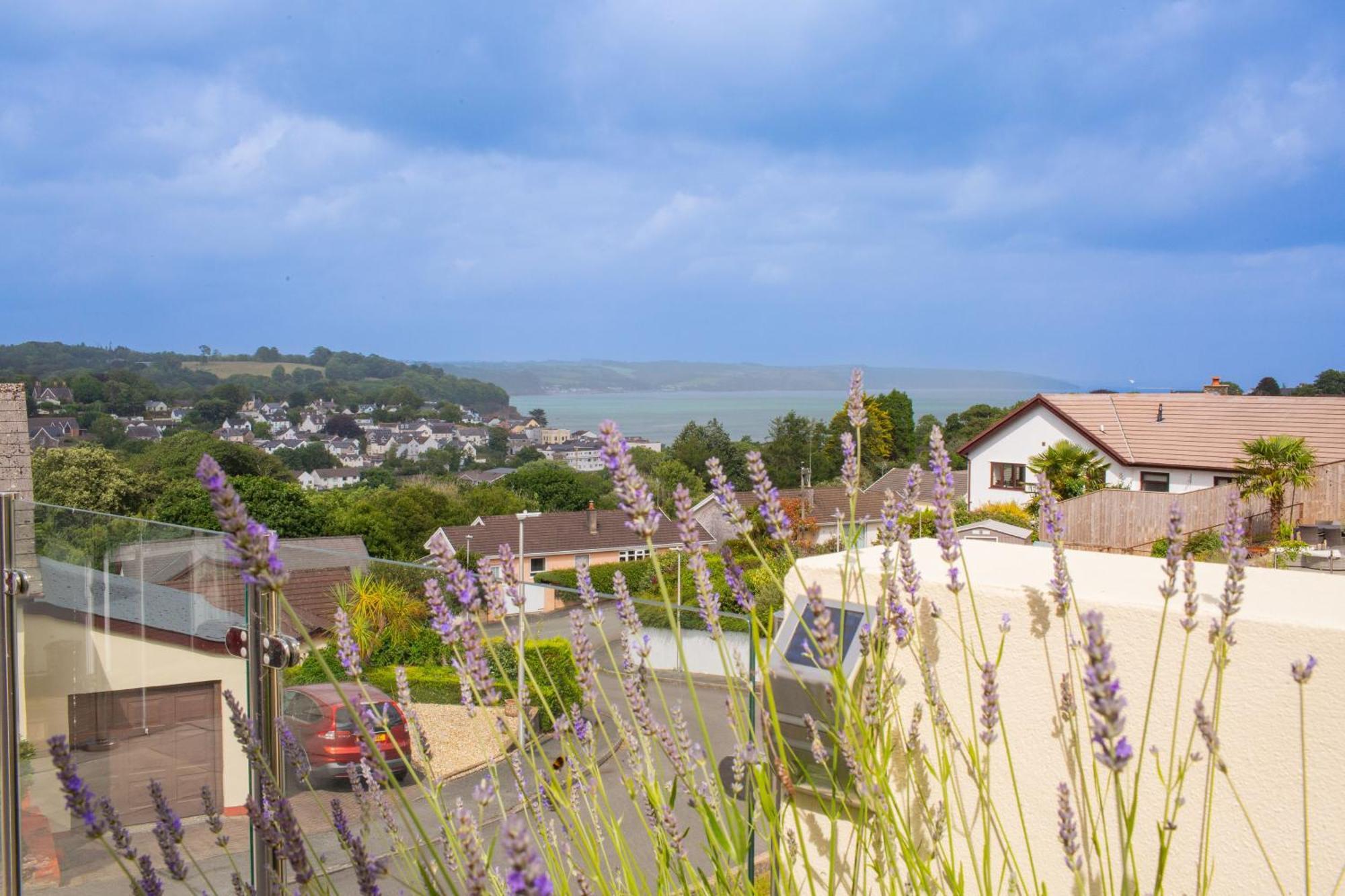 Rooftops - Sea Views Hot Tub Close To Beach Villa Saundersfoot Bagian luar foto